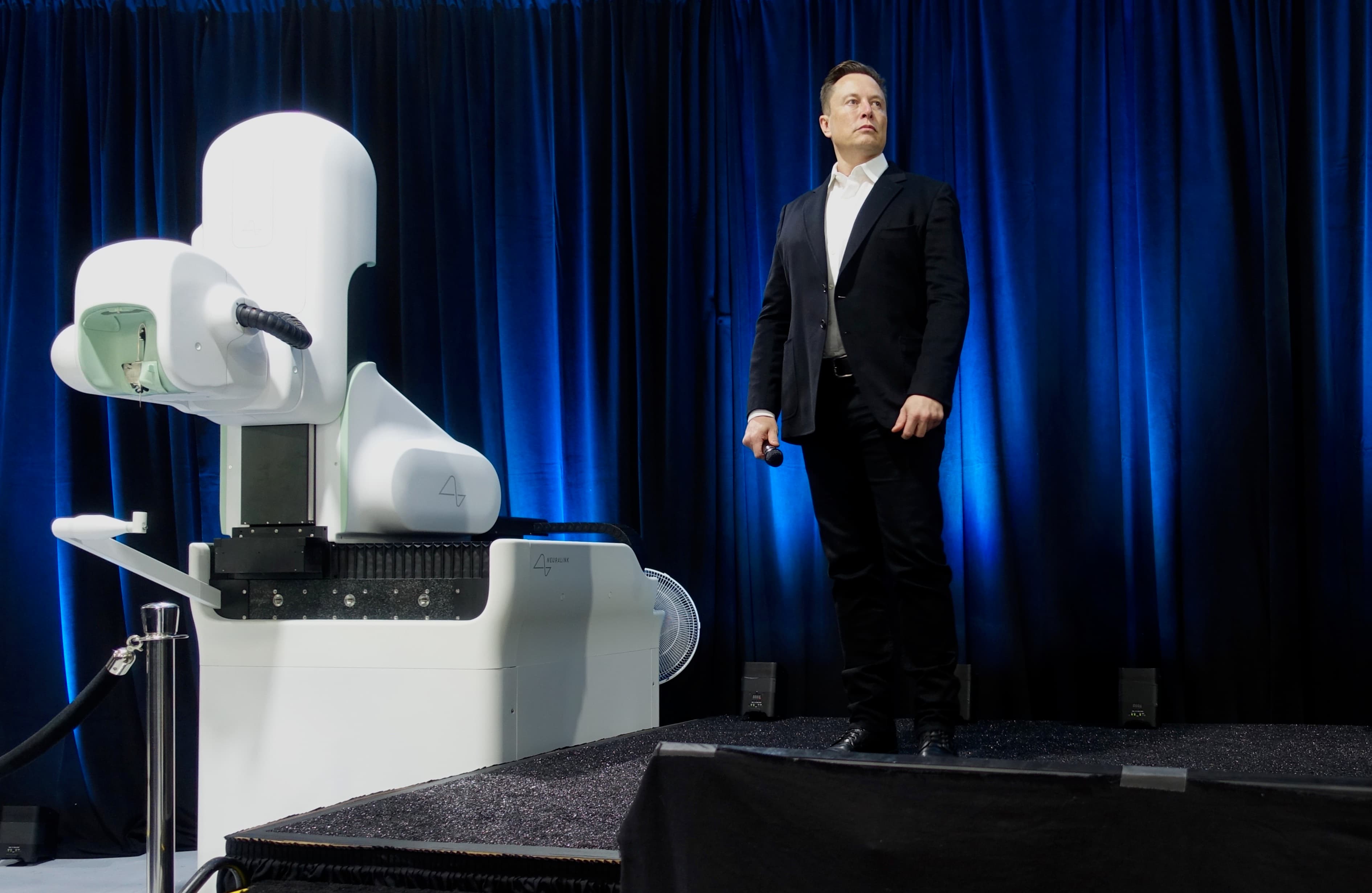 Elon Musk at Neuralink August 2020 live demo event