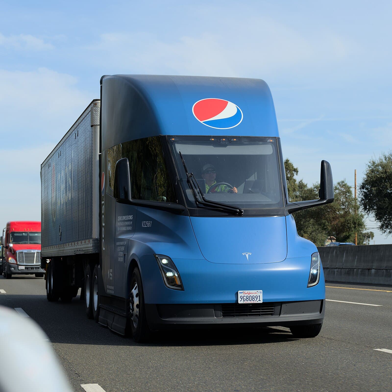 Tesla Semi operated by Pepsi near Sacramento, October 2023