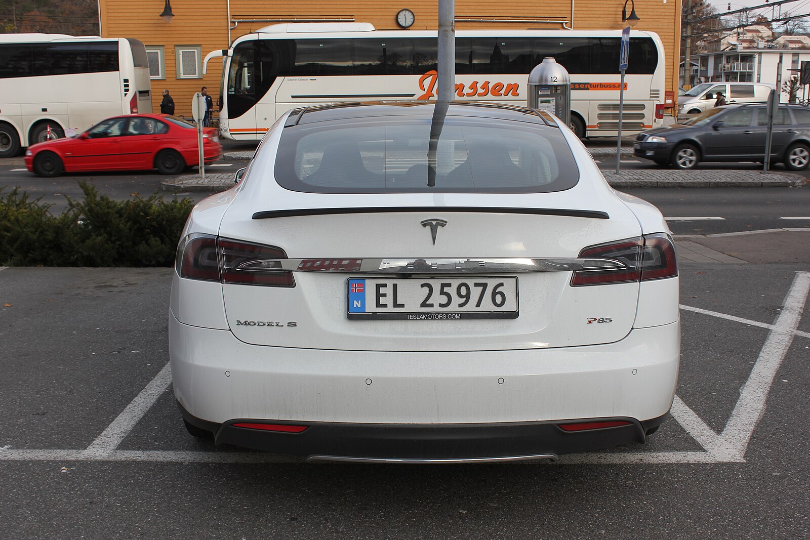 Tesla Model S — First Deliveries to Customers (2012)